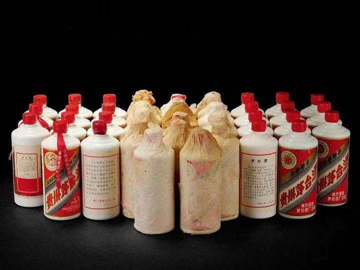 绥德日照岚山回收酒价格哪里回收(附近上门回收茅台酒）?